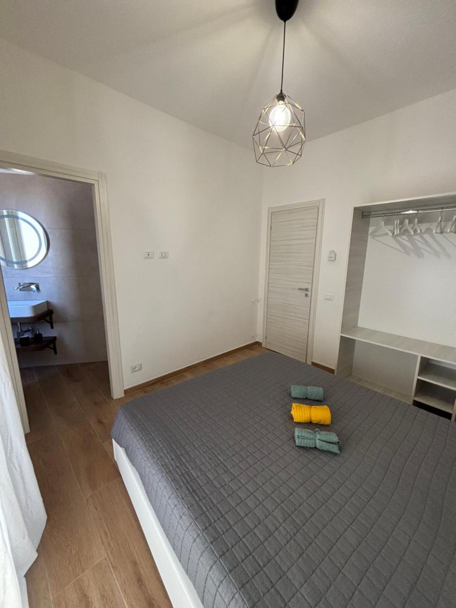 Perni Rooms Palermo Exterior foto